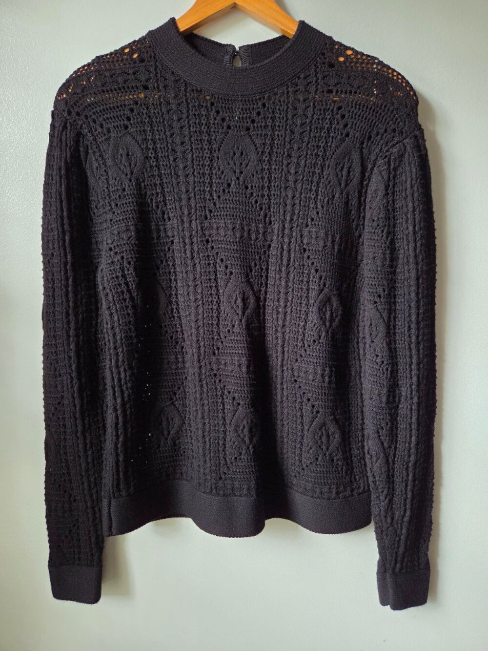 EUC LIKE NEW WHITE HOUSE BLACK MARKET CROCHET MOCK NECK SUPER SOFT SWEATER TOP M